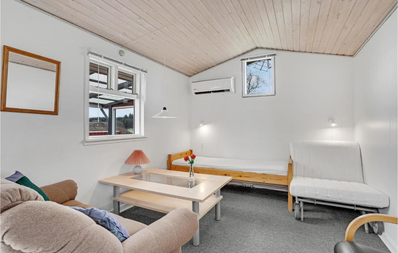 3 Bedroom Lovely Home In Give Uve Dış mekan fotoğraf